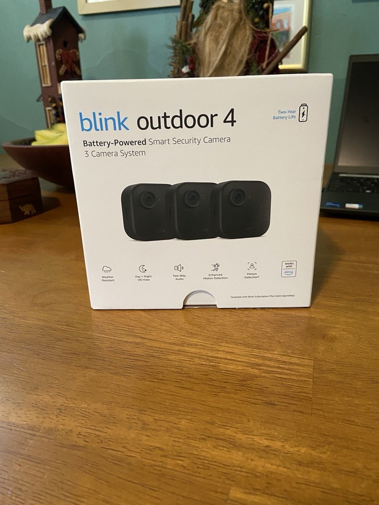 Blink Outdoor 4 1080p Wi-Fi Outdoor 3-Camera Security System - Black