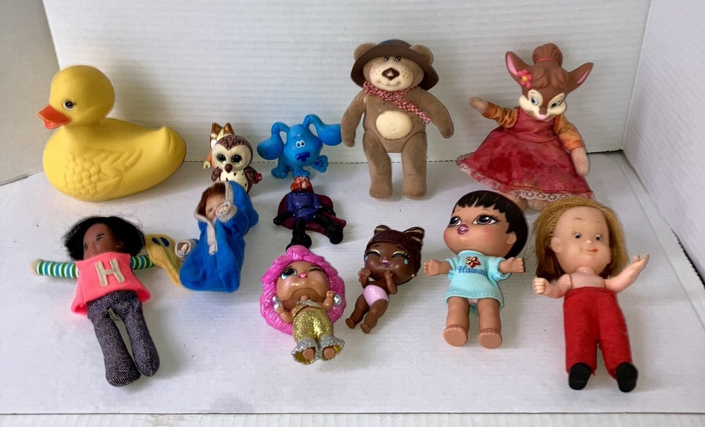 Vintage Toy Lot, Knickerbocker Duck, “Fievel Goes West “Tanya, Honey Hill Bunch