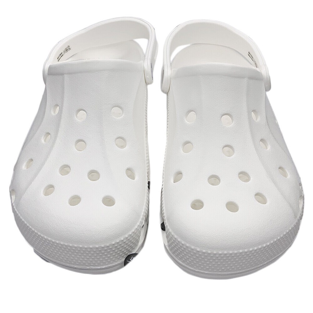 MSRP $51.99 NWT CROCS BAYA MEN'S WOMEN'S WHITE LIGHTWEIGHT SLIP ON CLOGS M8/W10