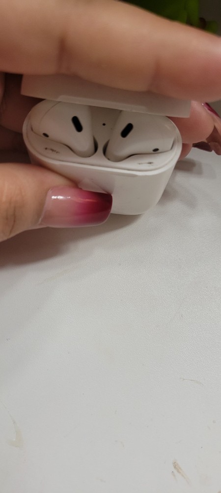 Wireless Apple AirPods with Charging Case  