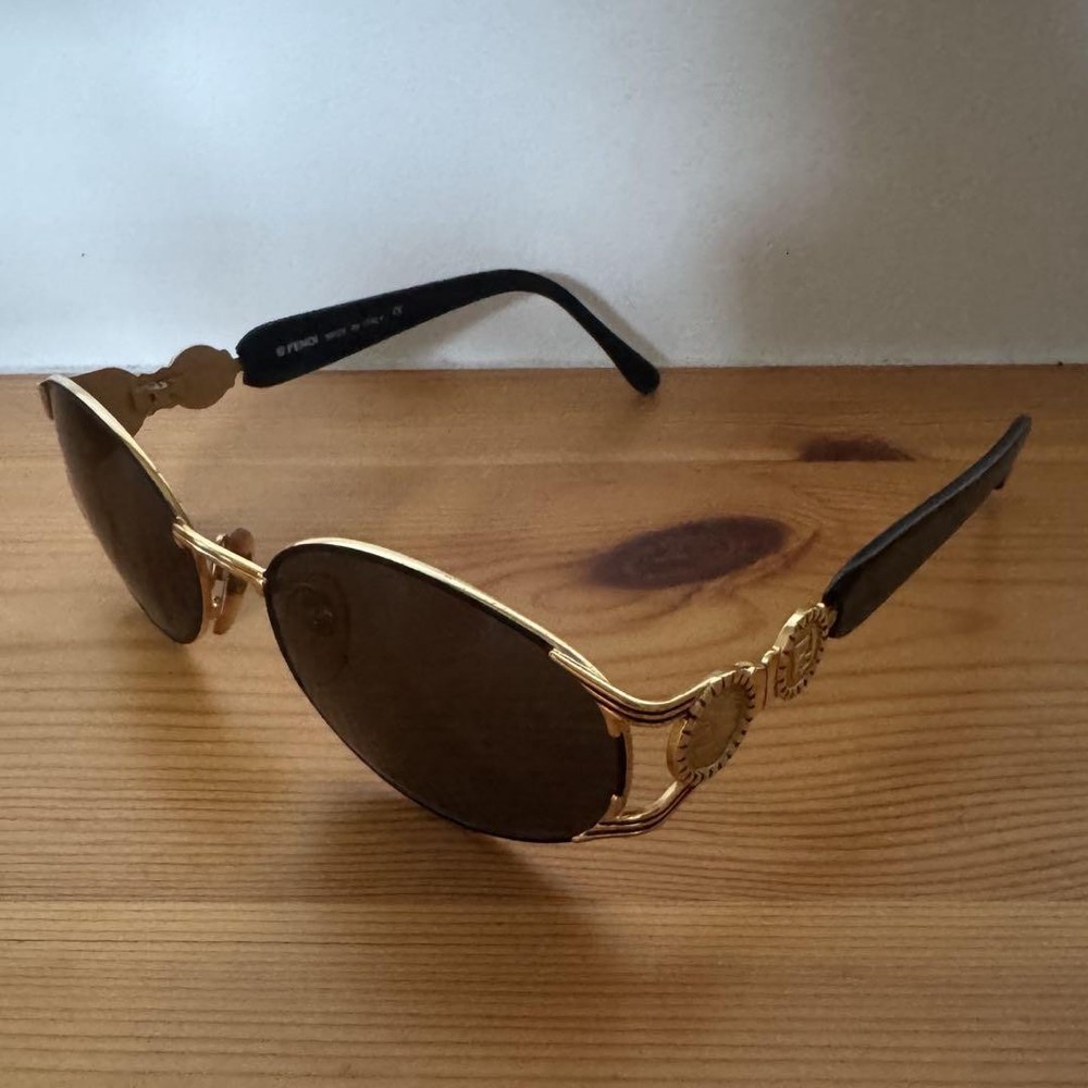 Fendi 90s Y2K Unisex Sunglasses Vintage Stylish Clean Pre-Owned