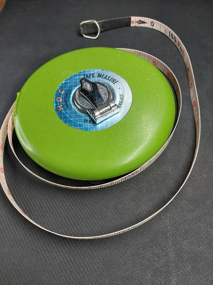 VINTAGE - FIBERGLASS TAPE MEASURE - 100FT/30M - HDC Quality Tools