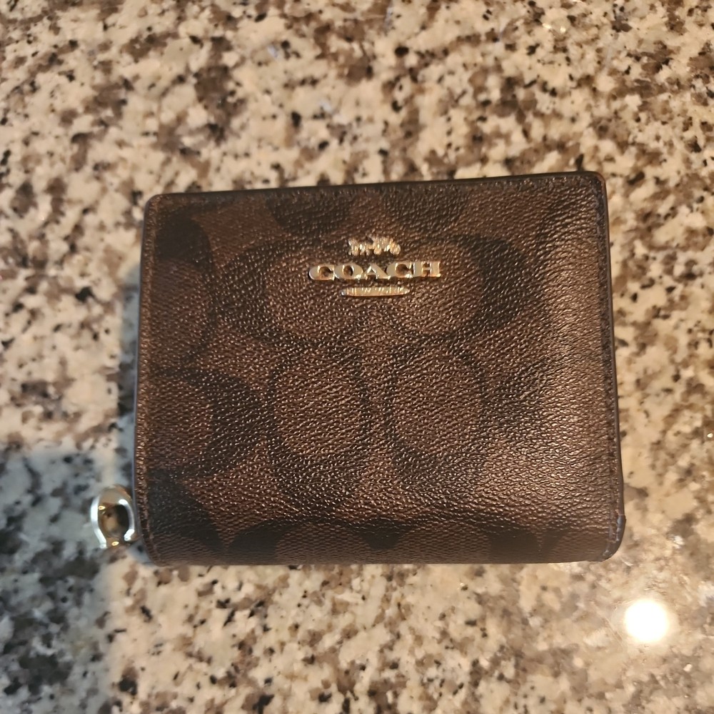 COACH bifold wallet dark brown