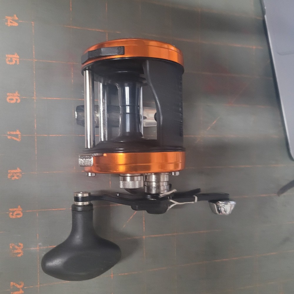 Abu Garcia Ambassadeur Catfish Special Baitcast Reel - 5.3:1