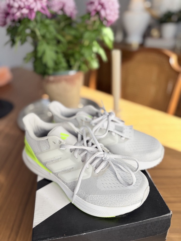 Adidas UltraRun 5 J Youth 5.5 Womens 7 Gray Neon Running Shoes JQ2960 NWT