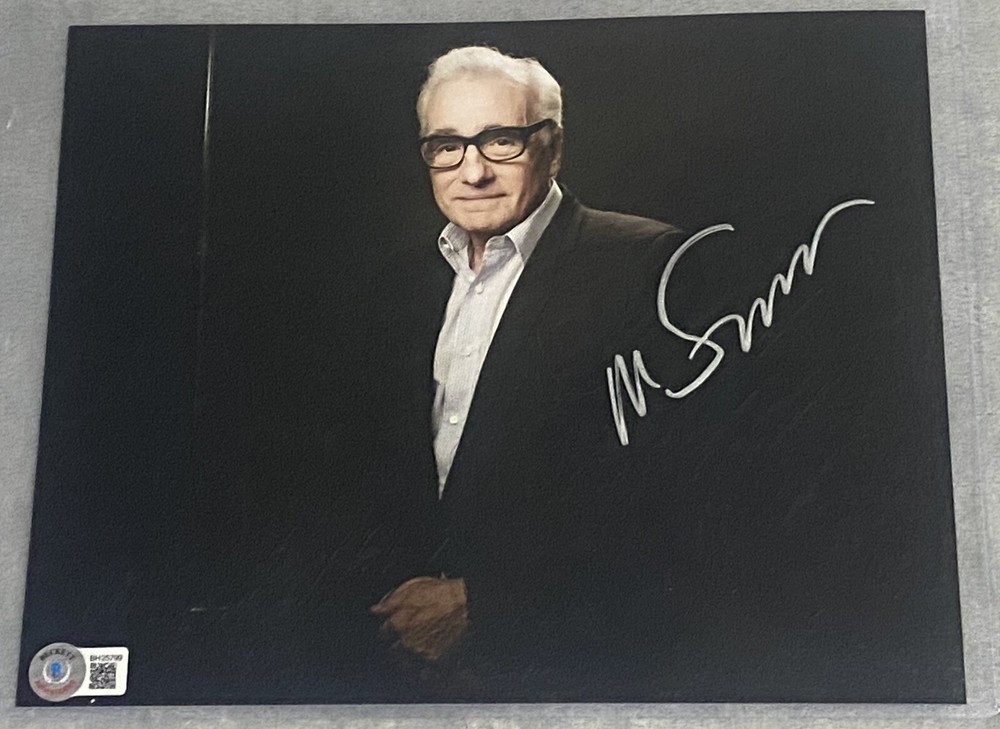 Martin Scorsese SIGNED  AUTOGRAPHED Legendary Director 8x10 Photo Beckett COA
