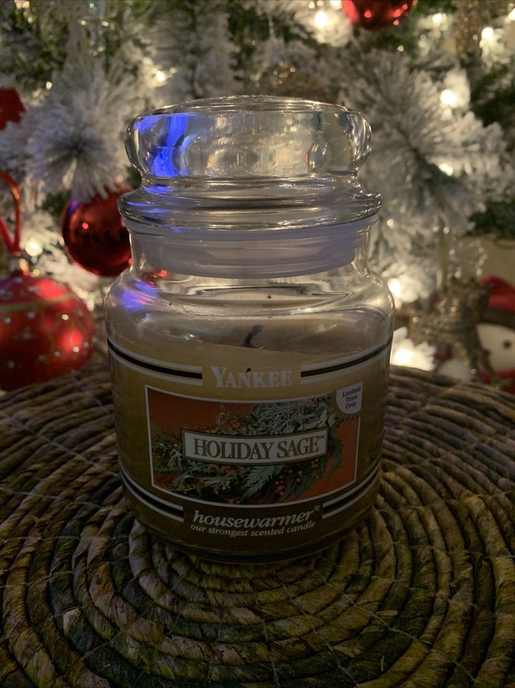 Yankee Candle Holiday Sage Black Label Limited Edition 14.5oz Housewarmer-image
