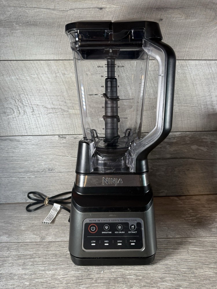 Ninja Blender Malaxeur BN Series 30 & 8 Cups Pitcher  Auto IQ Service