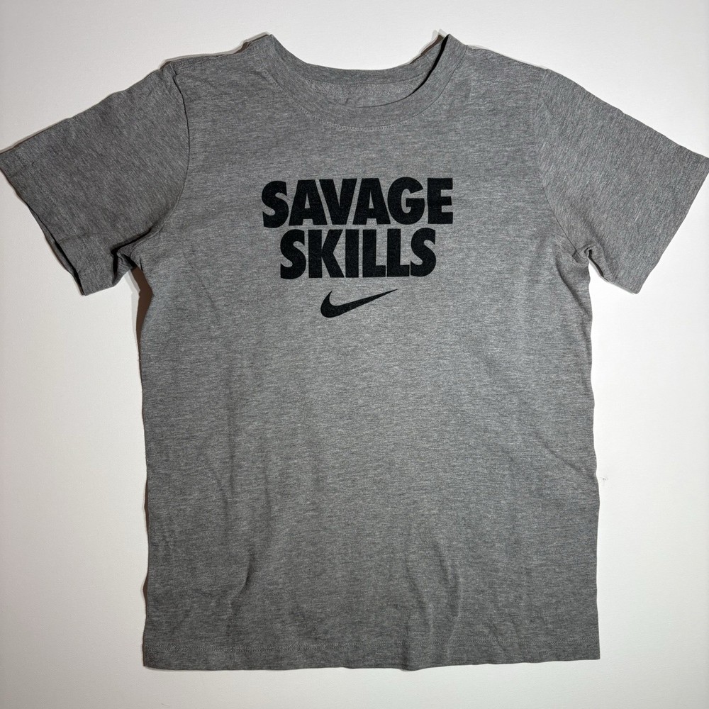 Nike Youth Gray “Savage Skills” T-Shirt Size Large L Black Logo Graphic Tee