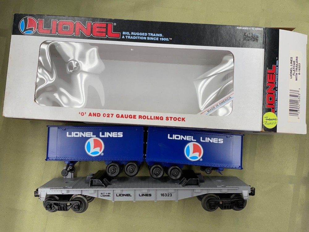 Lionel Lines Flat Car with Trailers 6-16323 Model Train Set