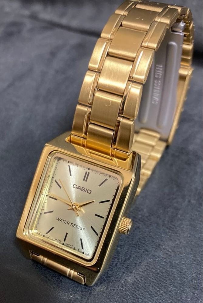 Casio LTP-V007 Gold Women's Quartz Watch Near Mint Condition