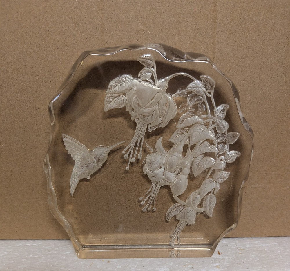 Dawns Radiance 5.5in Bradford Hummingbird Relief Crystal 1998 Figurine NIB 63041