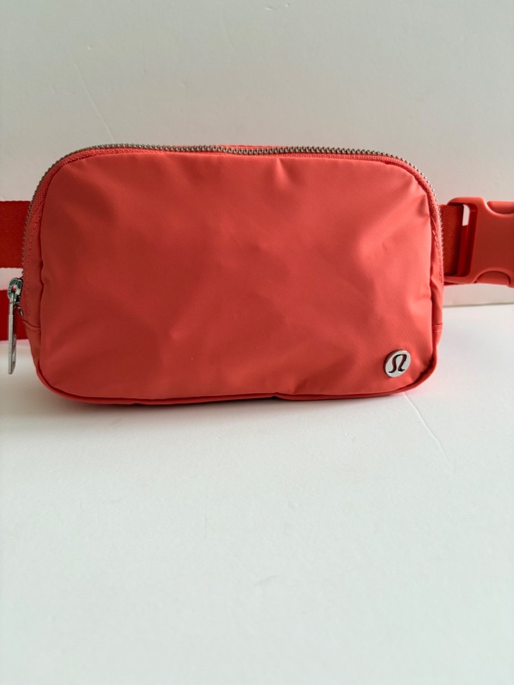 Lulemon Everywhere 1L Orange Crossbody Belt Bag with Strap EUC