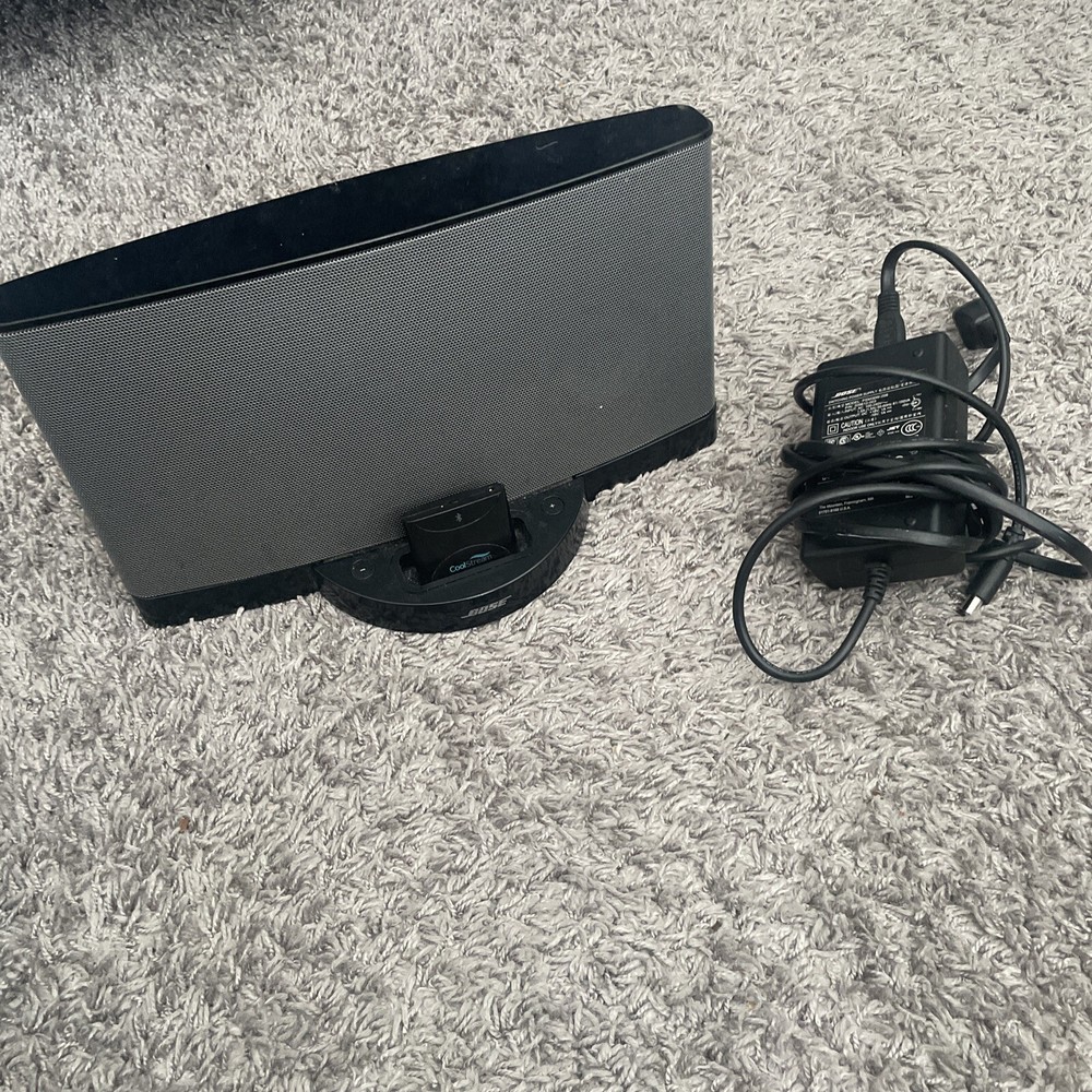 Bose SoundDock Portable Digital Music System Speaker in Black and Silver