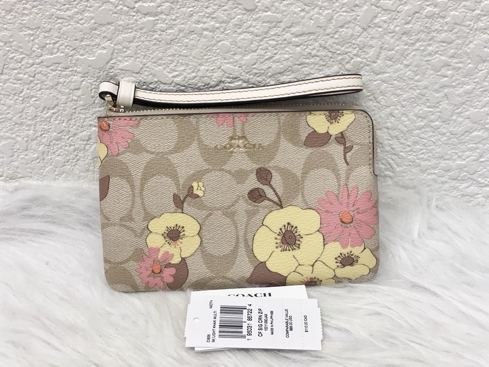 NWT Coach Floral Cluster Zip Wristlet in Light Khaki Multi CI856