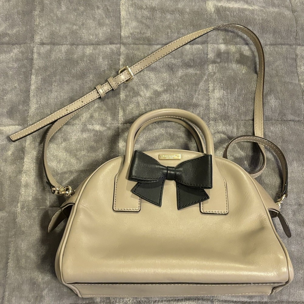 Kate Spade Tan Crossbody Purse with Black Bow Excellent Condition  
