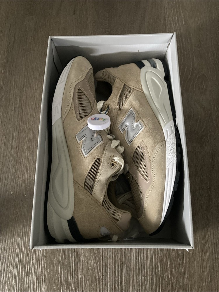 New Balance Kith x 990v2 Size 11 Made in USA Tan Sneakers