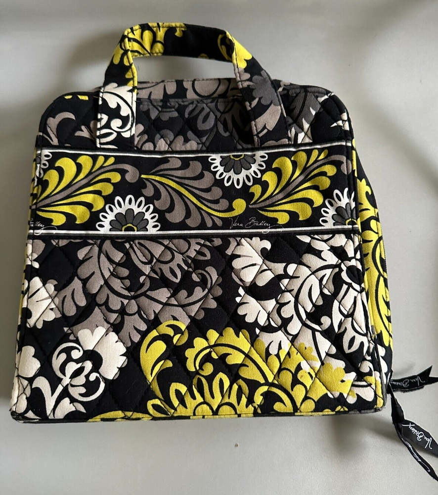 Vera Bradley Insulated Lunch Bag in Baroque Print with Inside Pockets