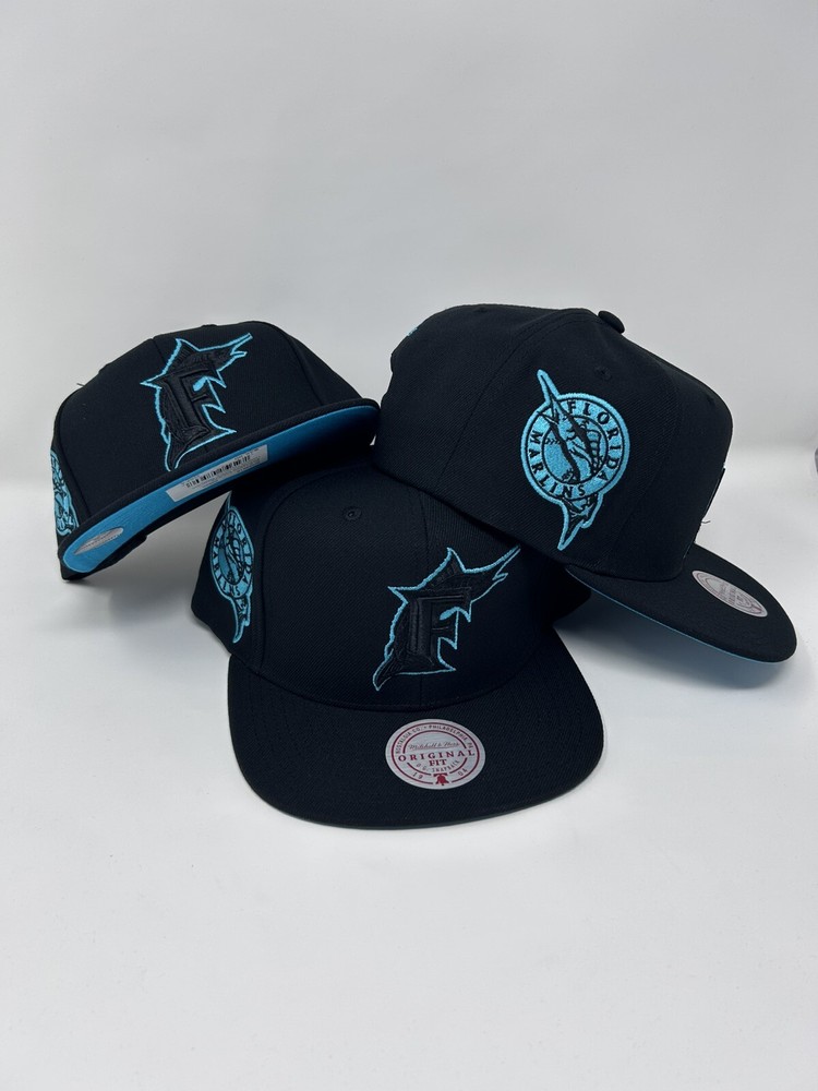 MLB Mitchell & Ness Logo Eclipse SnapBack Marlins Cap