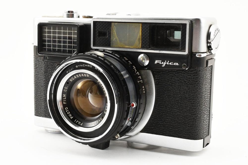 Fujica 35 EE Rangefinder Camera with Fujinon f1.9 45mm Lens Japan Rare
