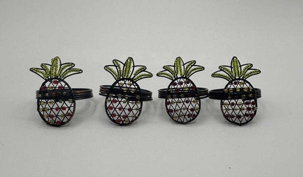 Set of 4 Wire Beaded Red Green Yellow Copper Toned Napkin Rings Lot 1