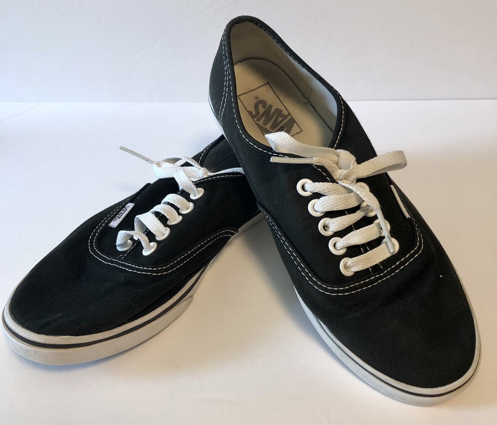 Vans Black Skater Shoes,  Women’s Size 7.5, Mens Size 6.0