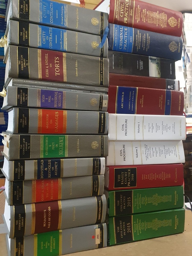 Common Law Library Full Set Plus Some Gift Books Special Offer Good Condition