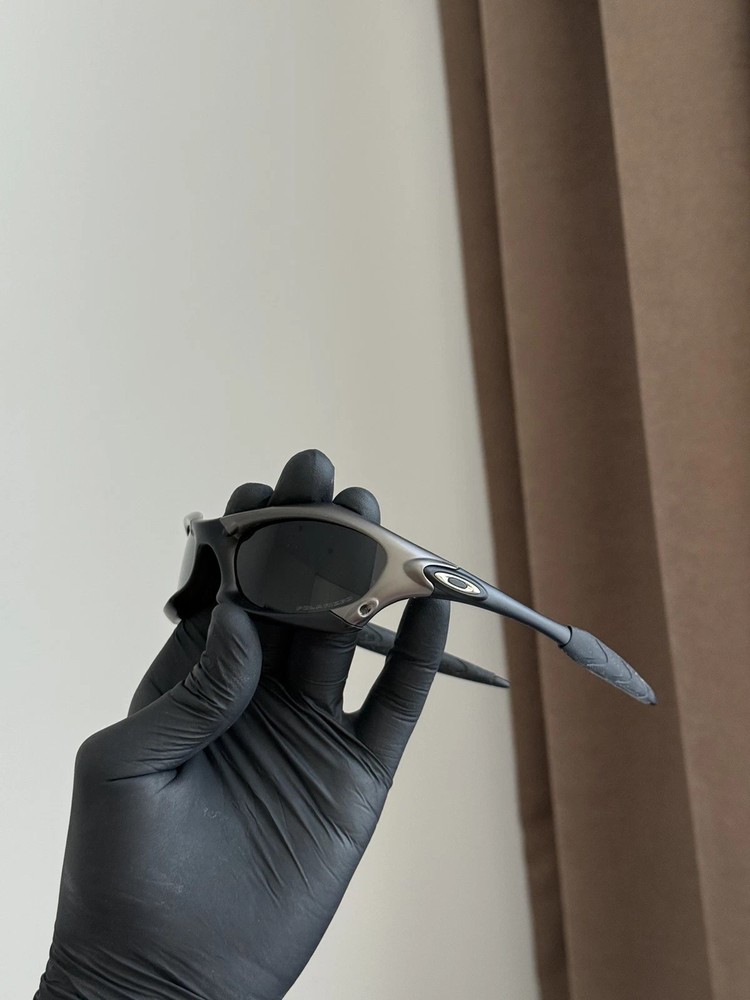 Oakley Minute Splice Redux Silver Black Vintage Sunglasses Gorpcore USA Y2K