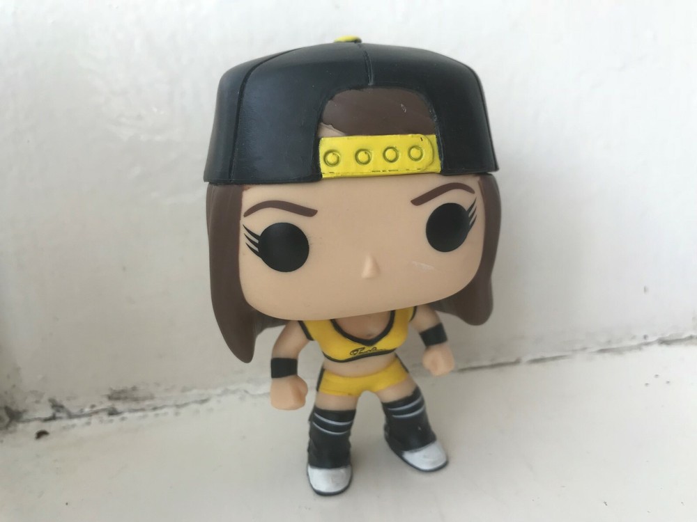 FUNKO POP VINYL #15 NIKKI BELLA FIGURE WWE WRESTLING SERIES TOTAL DIVAS