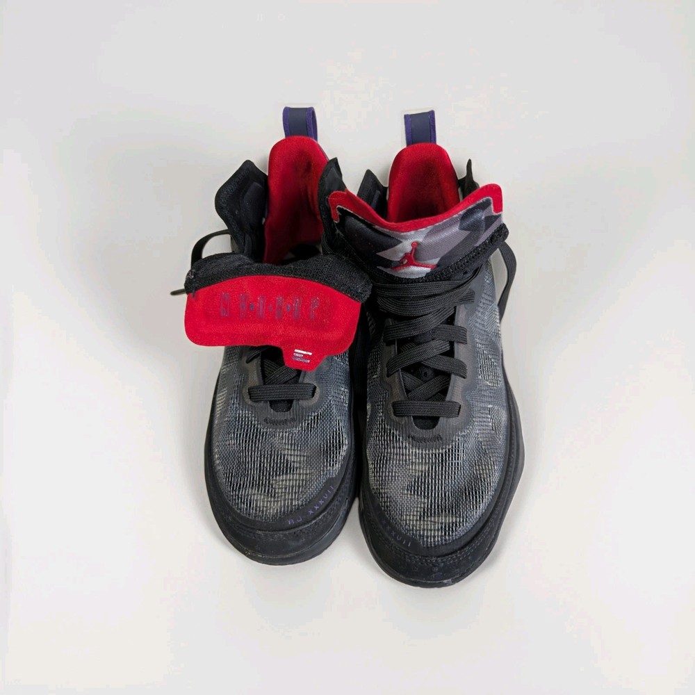 Air Jordans 6Y Youth Good Condition Black And Red Athletic Shoes