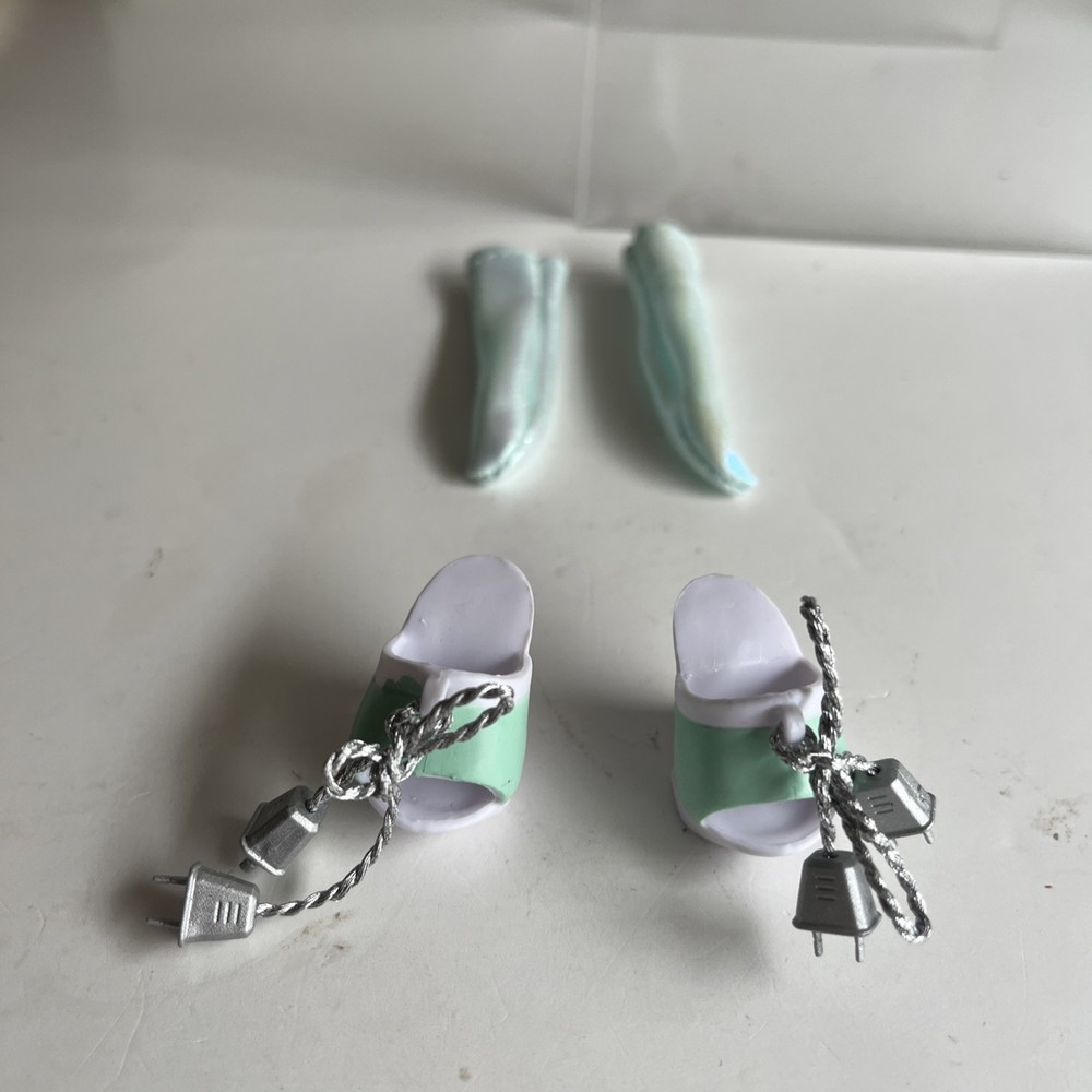 Rainbow High Zooey Electra Shoes And Socks Used For Doll