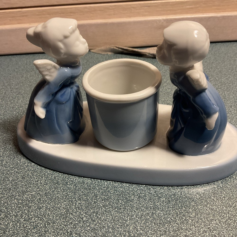 Blue and white ceramic angel kiss candle holder