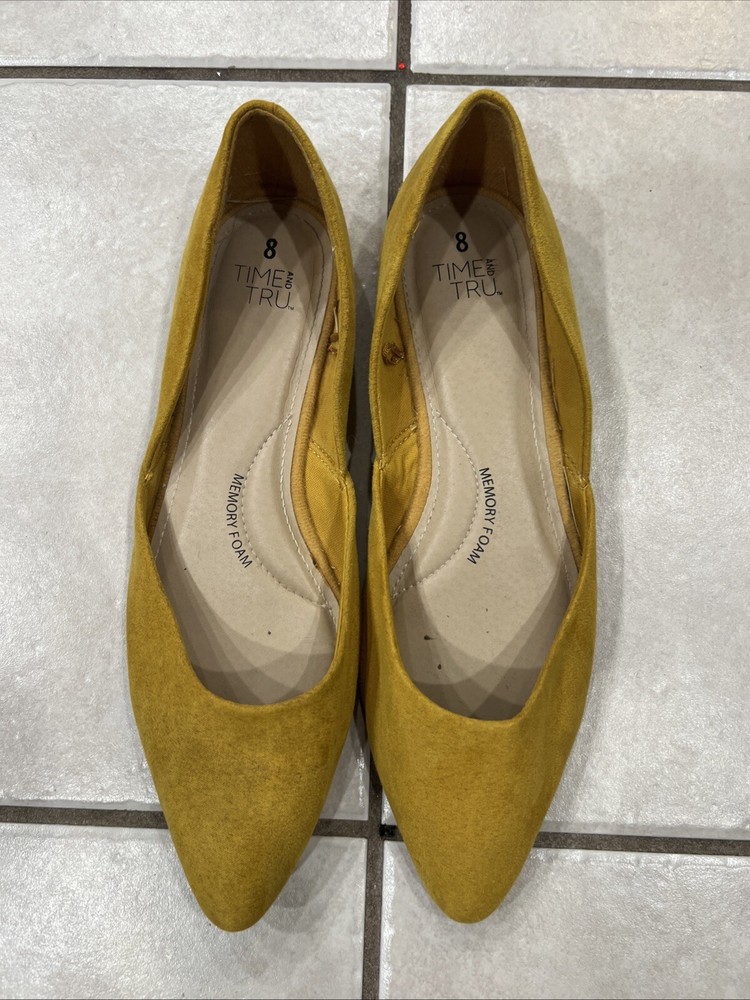 TIME AND TRU Size 8 Yellow Mustard Women's Mole Skin Flats EUC Excellent Condition