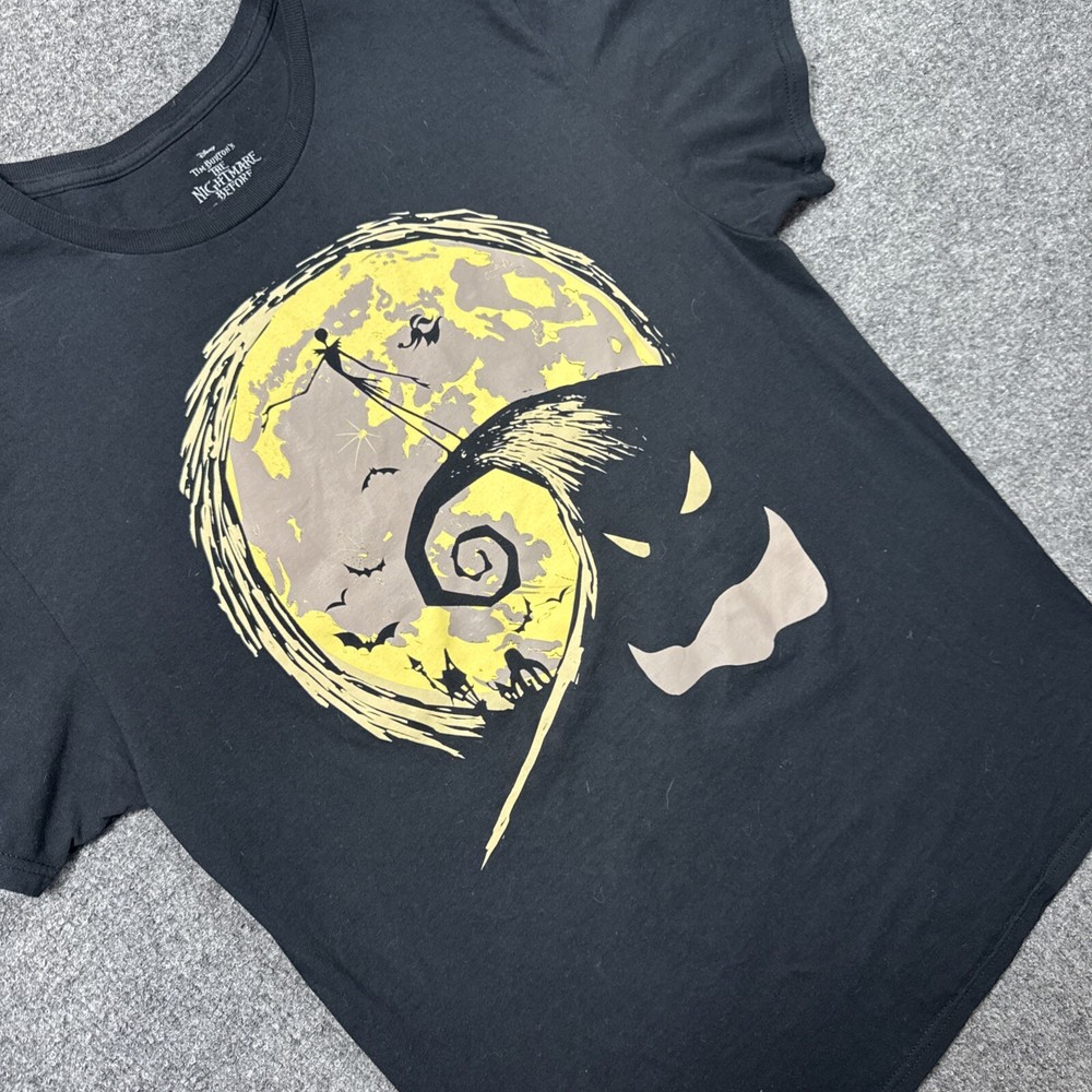 Men’s Disney Tim Burton’s The Nightmare Before Christmas Graphic T-Shirt L