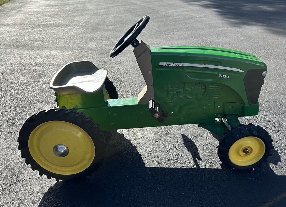 Ertl John Deere 7930 Pedal Tractor Made In USA