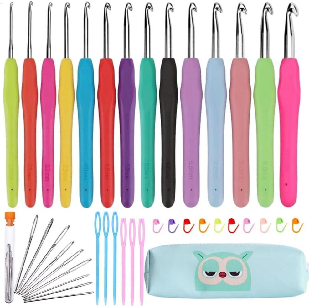 Crochet Hooks Set Clover Amour Steel Pastel 14 Pcs Ergonomic Easy Grip Bright