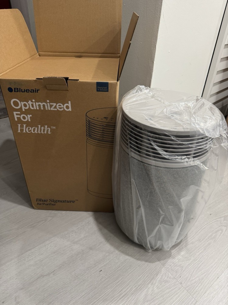 Blueair Blue Signature Tabletop Air Purifier HEPASilent Gray White Whole Room