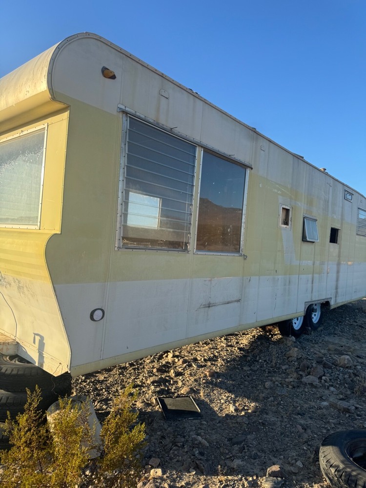 vintage trailer Holiday house 1956
