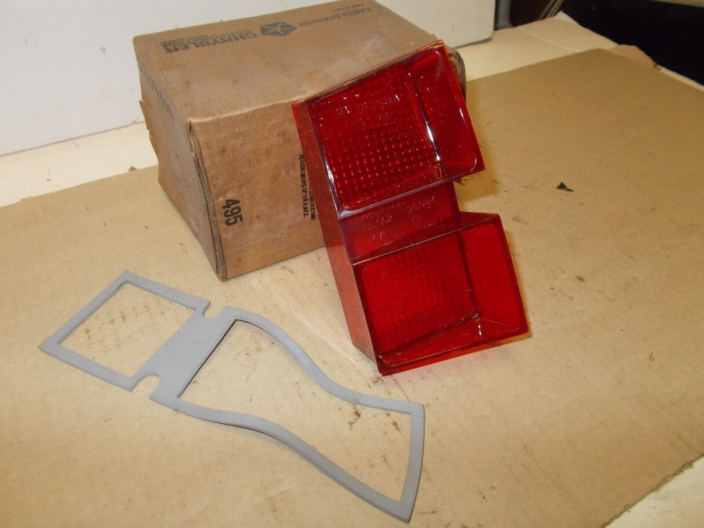 Mopar NOS Tail Lamp Taillight Lens w/Gasket Rt. 1968 Plymouth Valiant