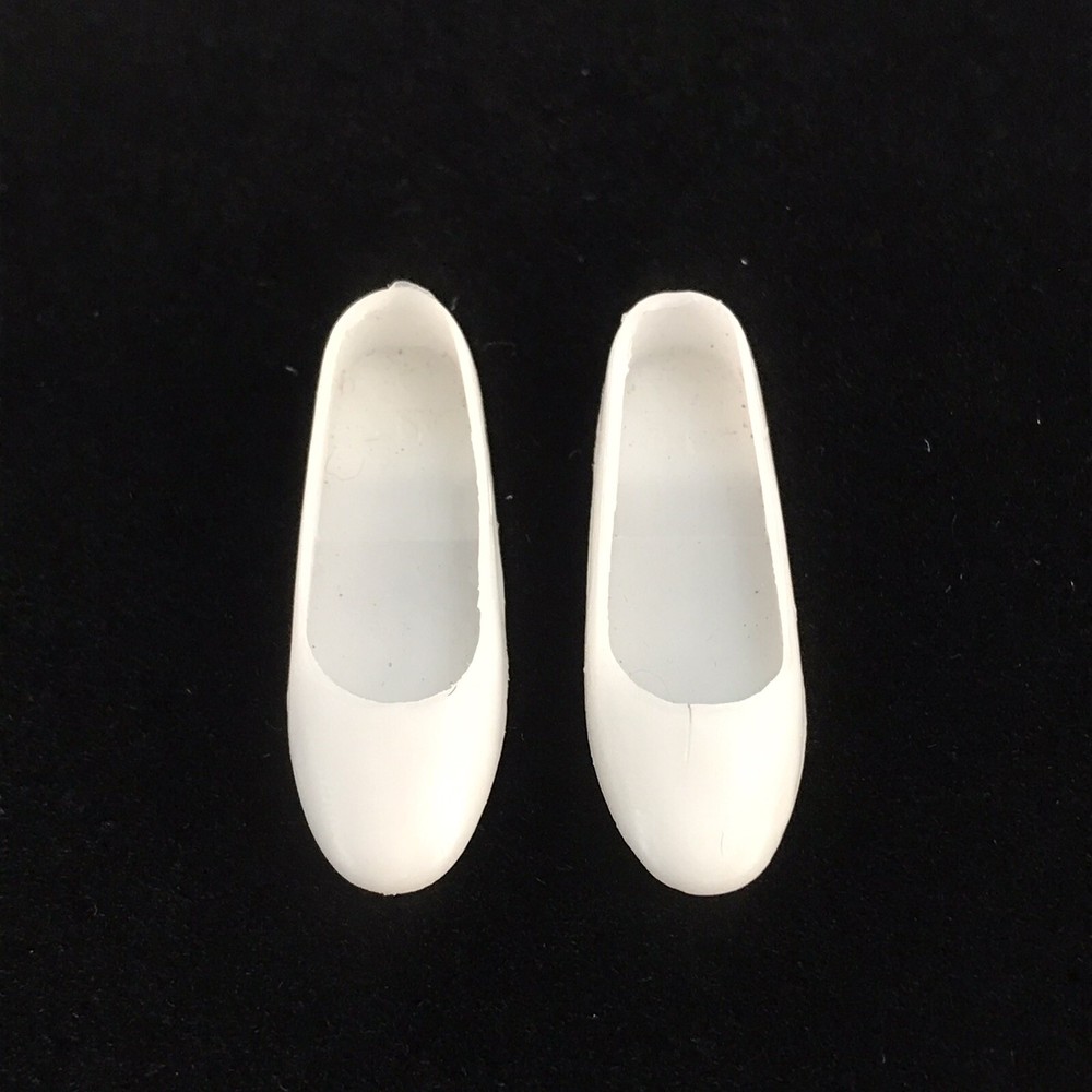 Vintage Barbie: SKIPPER Shoes ~ White Japan Flats *READ*