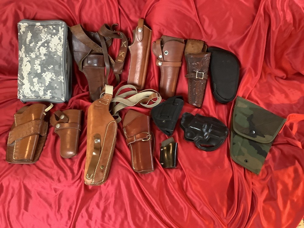 Pistol Holster 14 Each Assorted Holsters & Bags