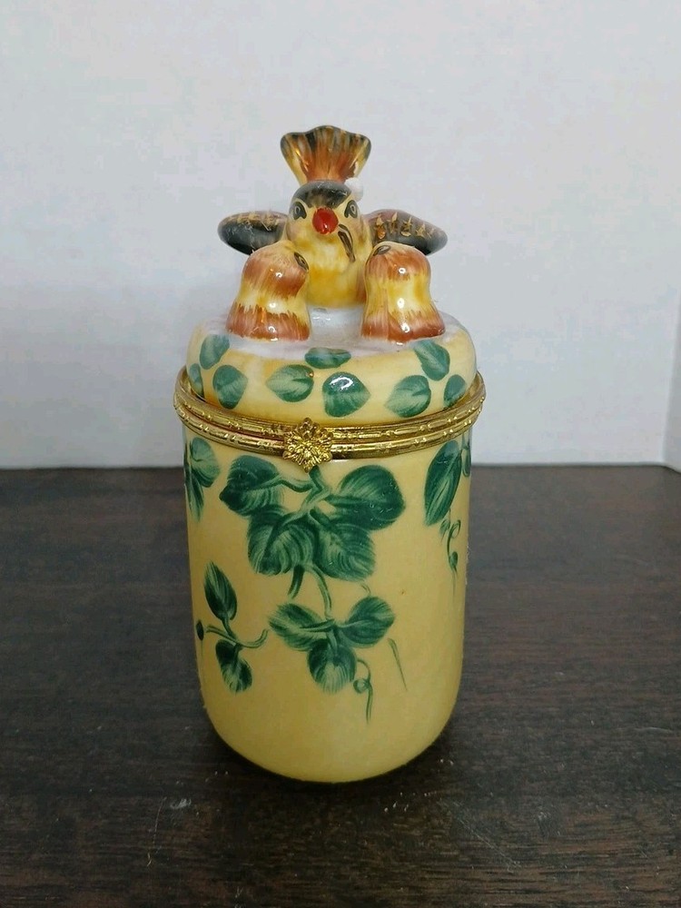 Bombay Floral Porcelain Bird And Babies In Nest Candle Holder Trinket Box