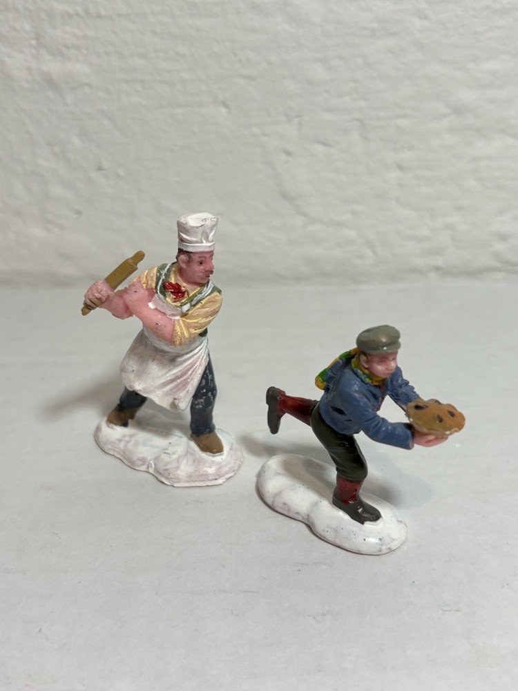 Lemax Pie Thief Christmas Village Set of 2 Retired 2005 Rare #52064