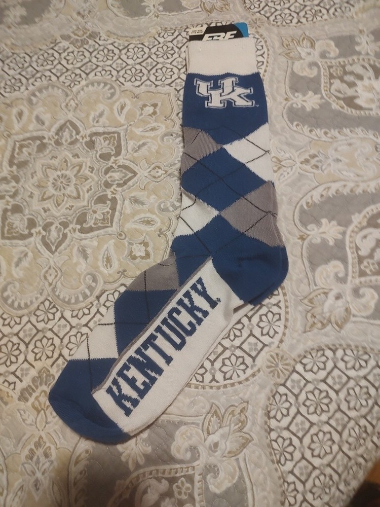 KENTUCKY WILDCATS NCAA COLLEGE TEAM LOGO SOCKS LARGE NEW TAG