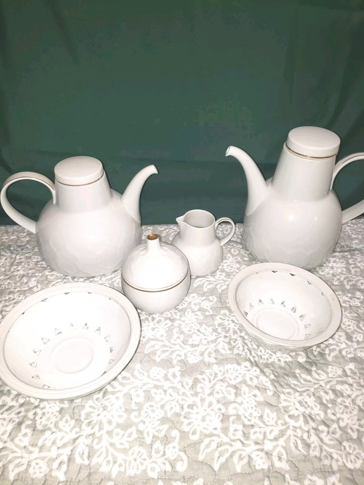 Christmas Sale Rosenthal Studio Linie Germany 9 Piece Lotus  Set.-image