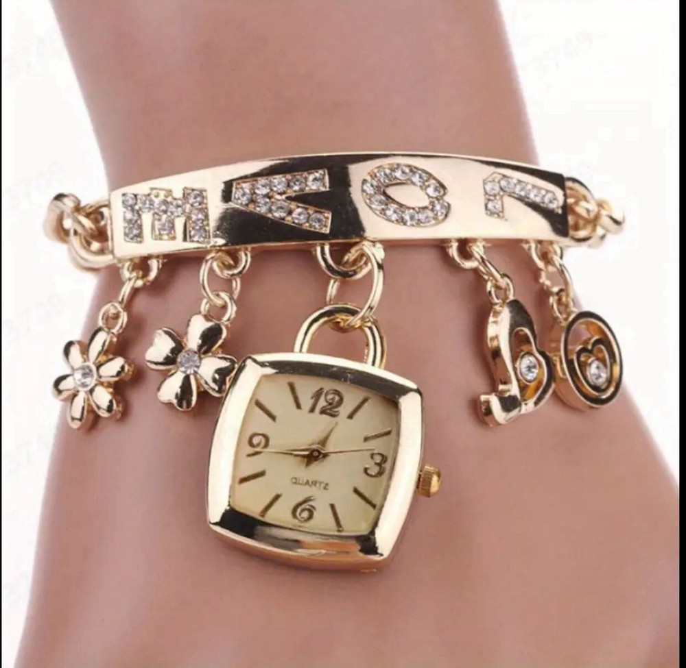 Women's Golden Bracelet Chain with LOVE Rhinestones Combine with Quartz Watch