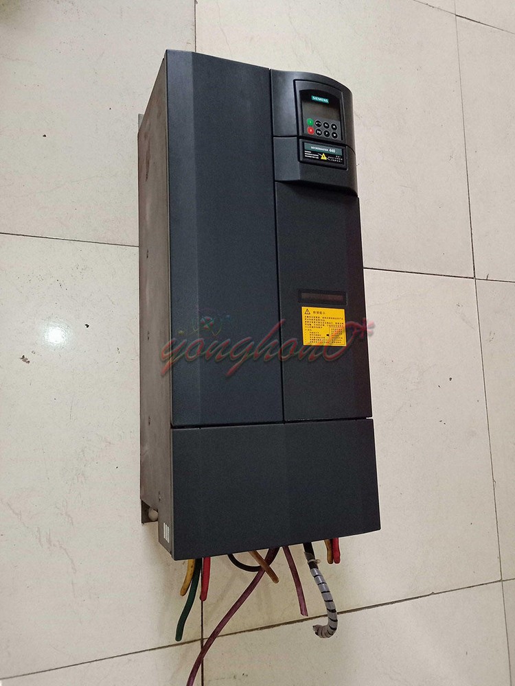 1PC USED   6SE6440-2UD33-0EB1 6SE6 440-2UD33-0EB1 #F8