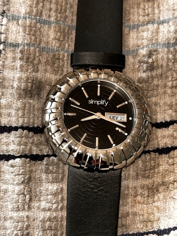 Simplify The 2100 Leather-Band Ladies Watch w/Date - SIM2102 Needs Battery