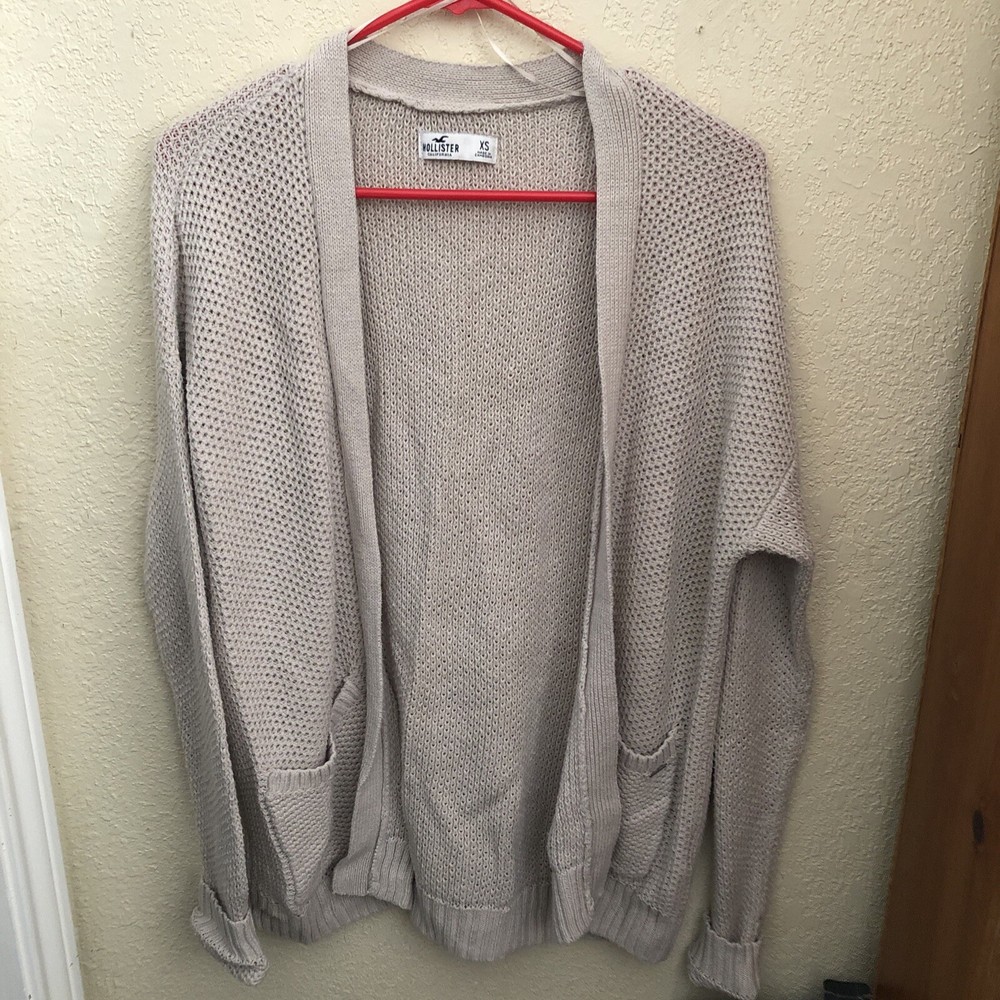 Women’s Hollister Loose Knit Cardigan Sweater Size: XS