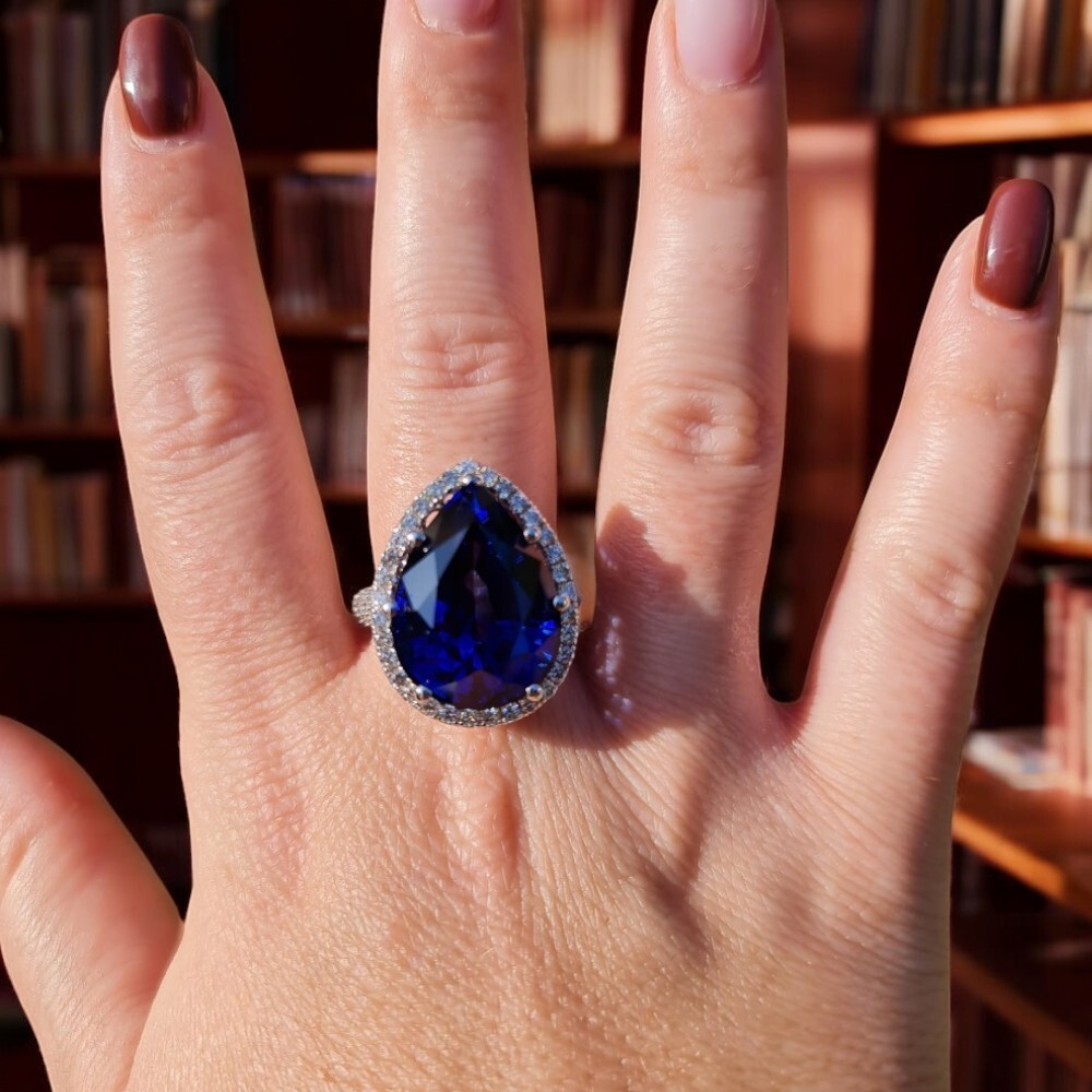 Platinum Wedding Ring Pear Cut 26.10 Ct Natural Diamond Blue Lab Grown Sapphire